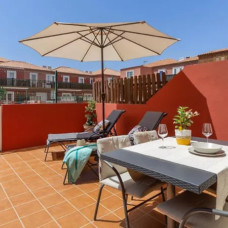 Casa Costa Golf! Terraza Privada, Orientacion Sur, Fantastica Piscina, Parking, Wi-fi 코스타 데 안티과